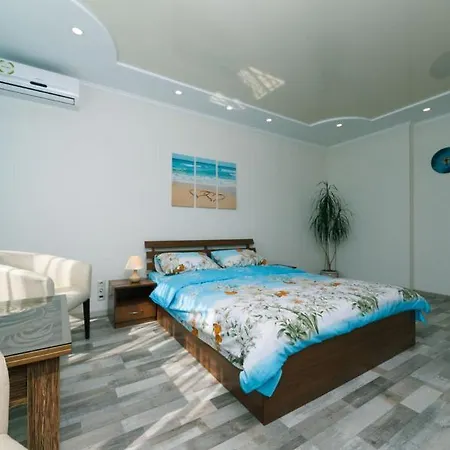 осокорки современные люкс с 2-мя спальнями пр бажана Apartment *
